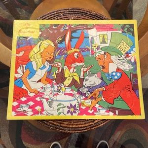 🐇Vintage 1958 Alice in Wonderland inlaid puzzle by Playtime House